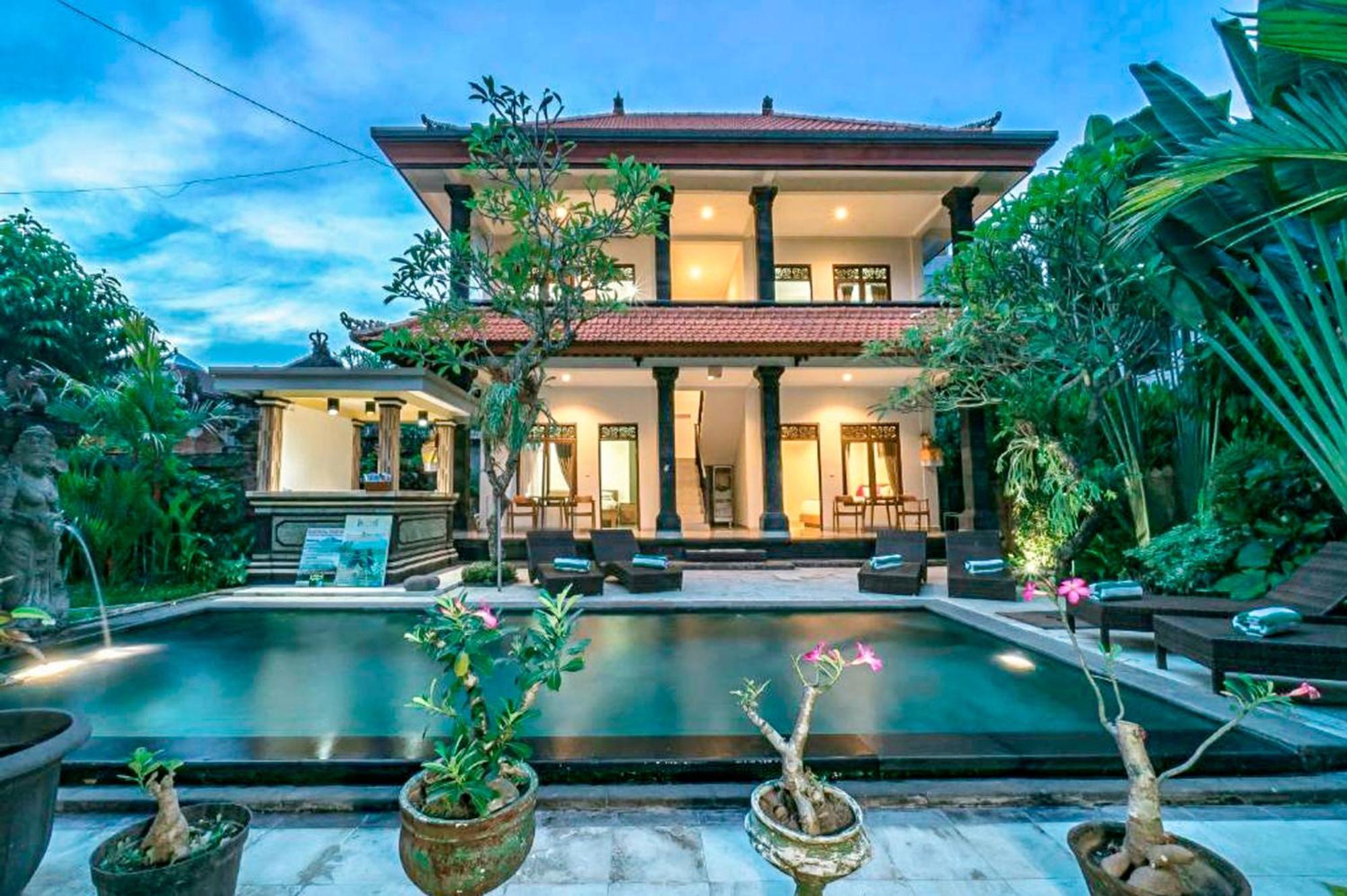 Esty House Hotell Ubud Exteriör bild
