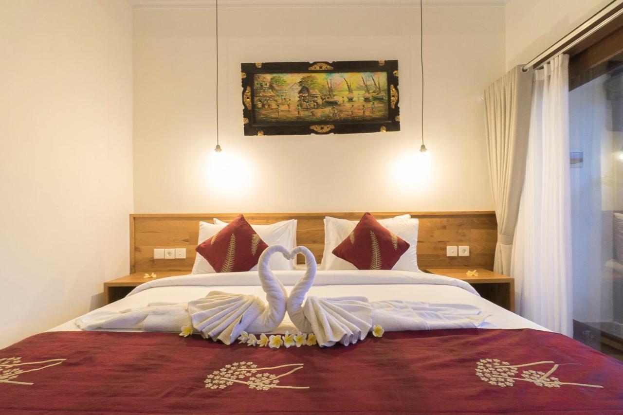 Esty House Hotell Ubud Exteriör bild
