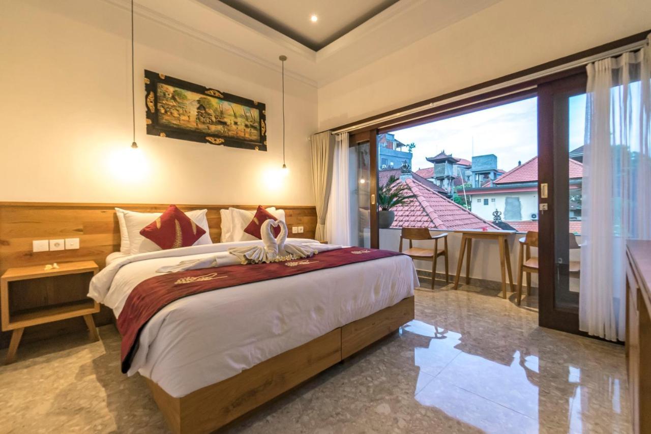 Esty House Hotell Ubud Exteriör bild