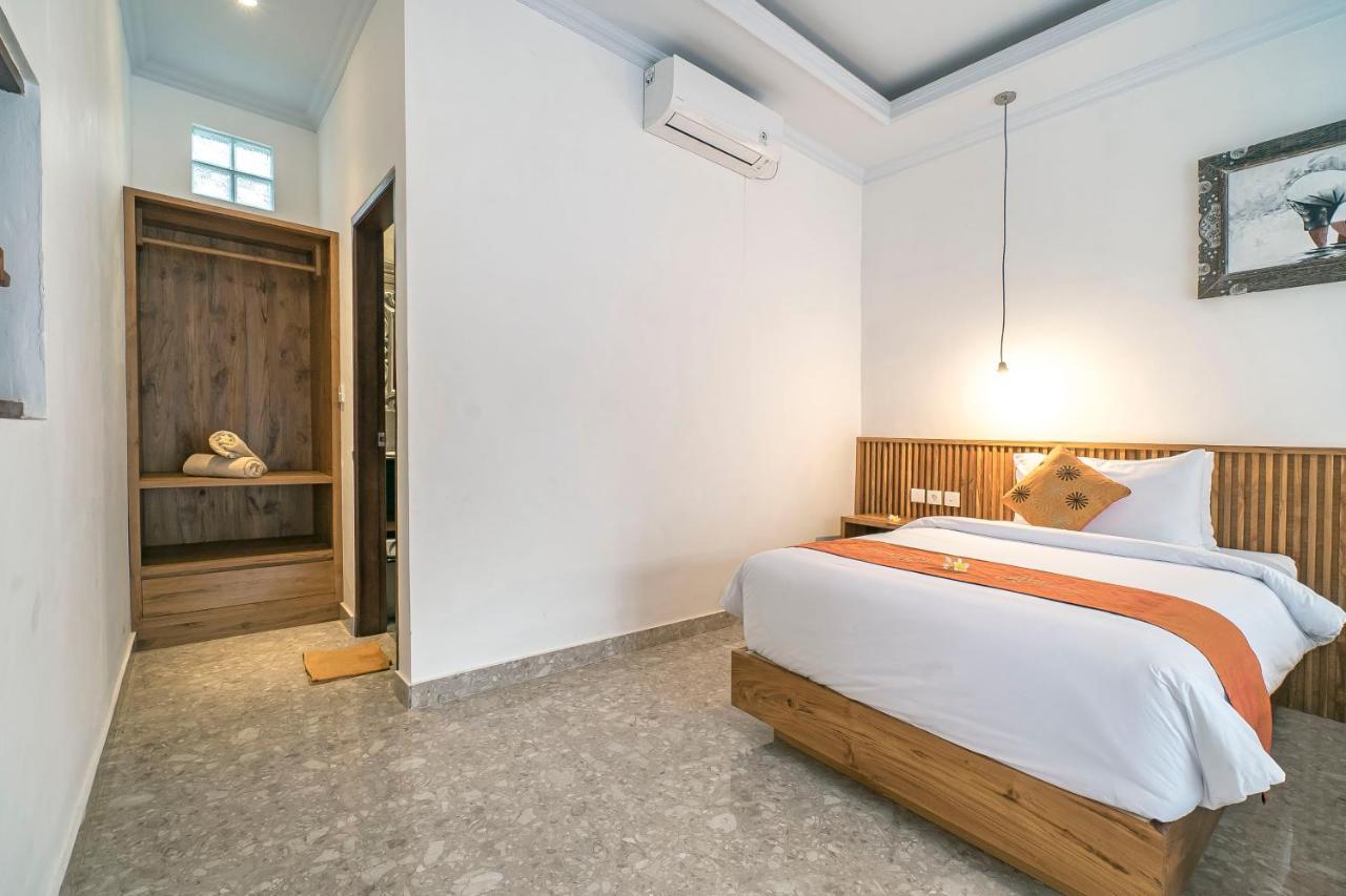 Esty House Hotell Ubud Exteriör bild